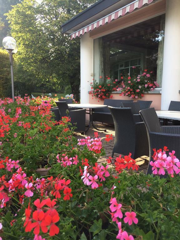 Hotel Cresta Φιλμς Εξωτερικό φωτογραφία