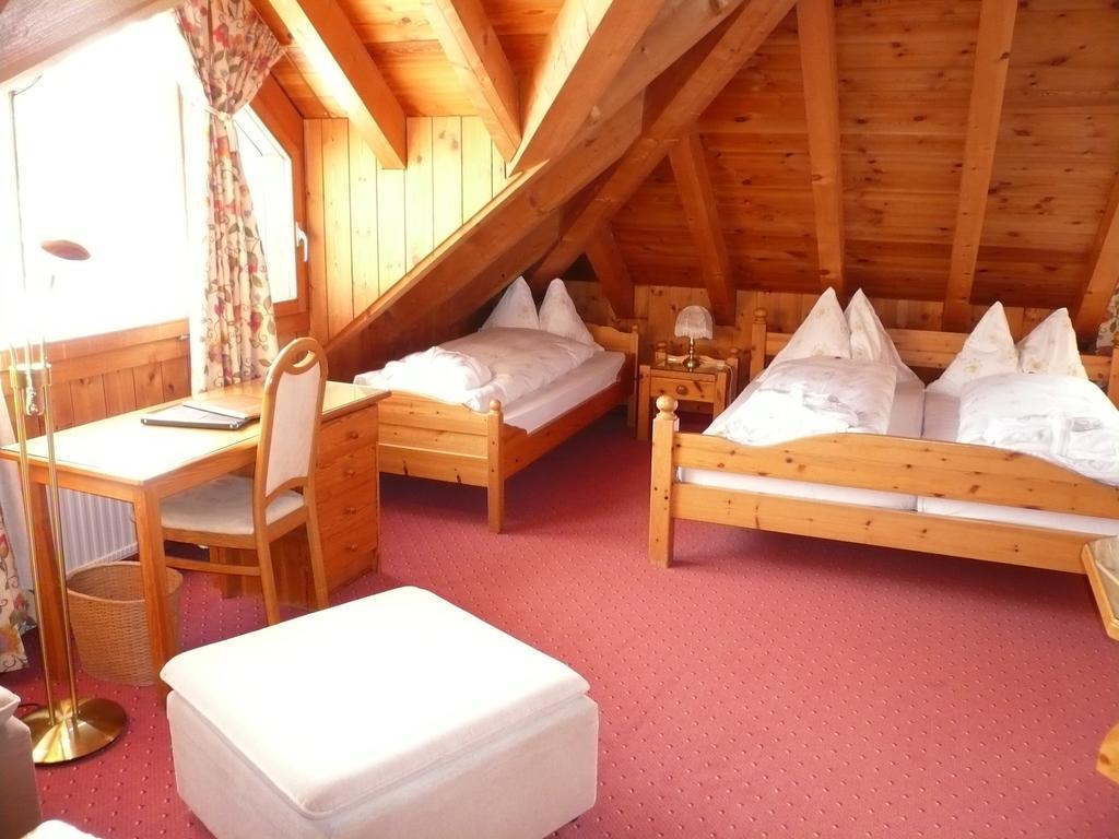 Hotel Cresta Φιλμς Εξωτερικό φωτογραφία