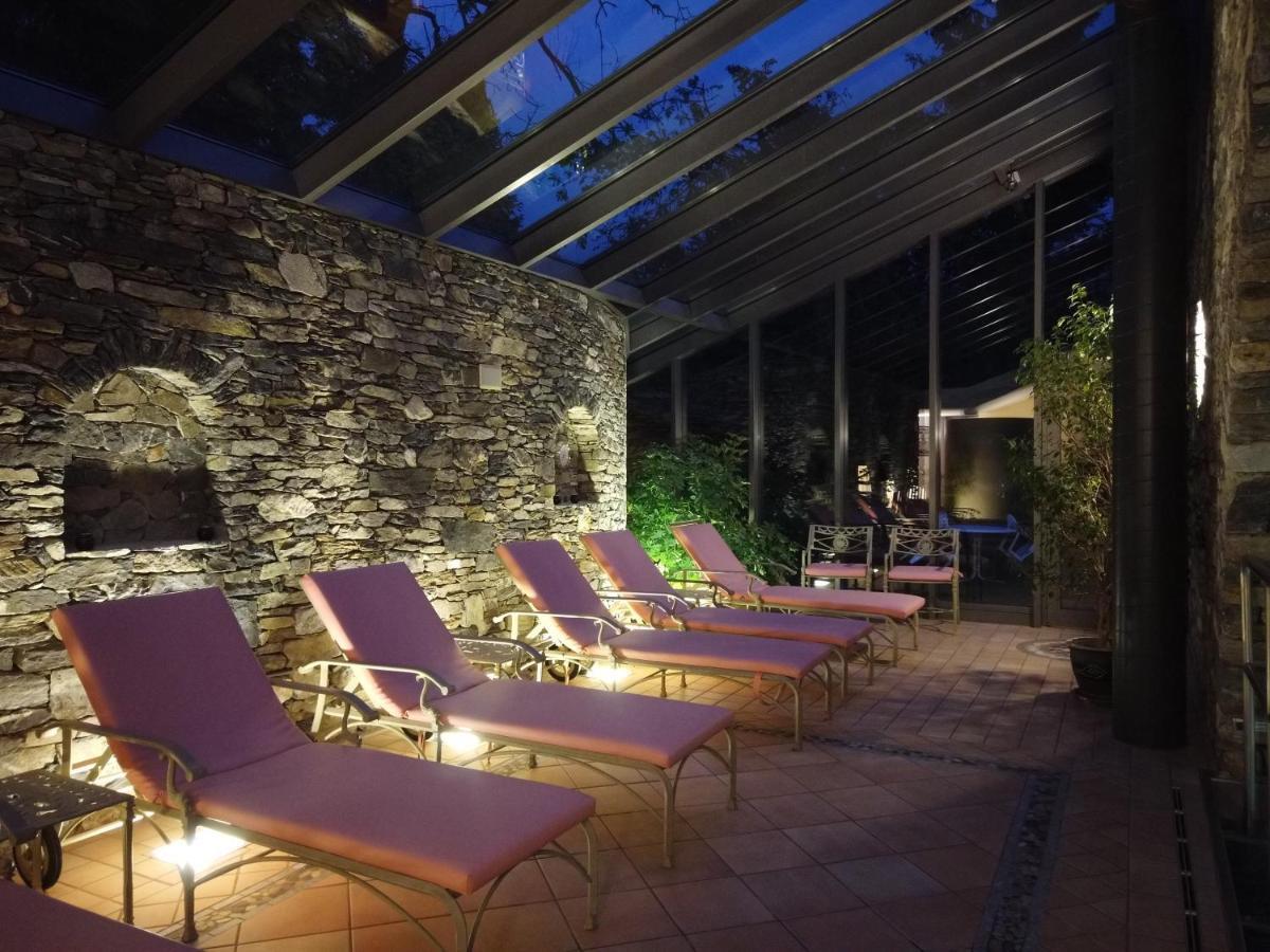 Hotel Cresta Φιλμς Εξωτερικό φωτογραφία